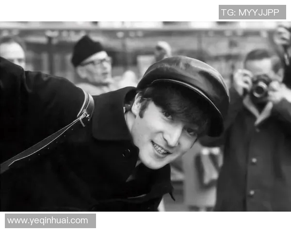 黑人足球明星保罗的精彩瞬间与职业生涯回顾图片展