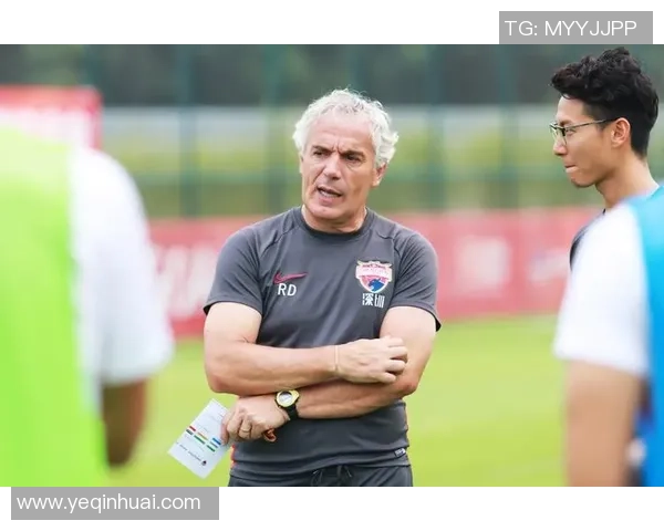 武汉篮球队在联合会杯中的默契配合与战术执行分析 武汉篮球队在联合会杯中的默契配合与战术执行分析