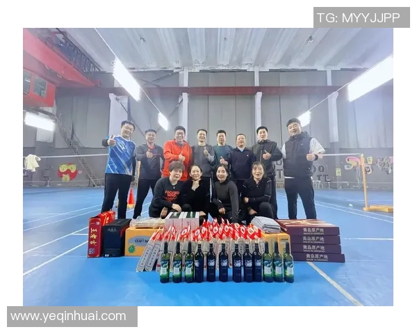 成都羽毛球队与南京羽毛球队赛后复盘分析意识碰撞与战术较量